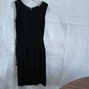 Elegant Black Sleeveless Dress